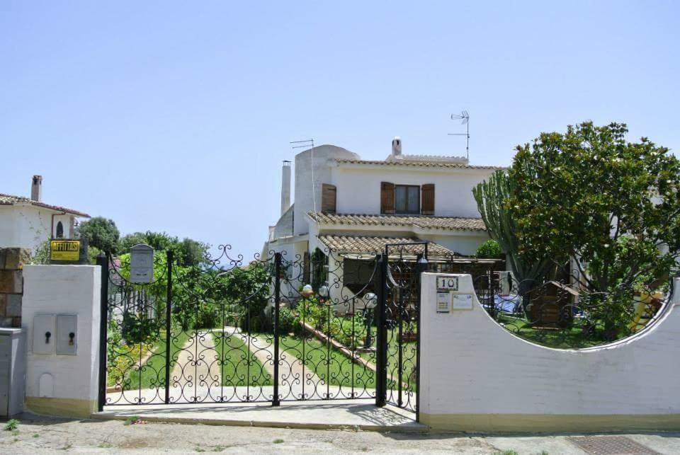 Villa Nicanda- 100 Mt Dal Mare- Giardino Porto Columbu - Perd'E Sali ภายนอก รูปภาพ