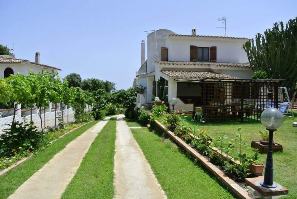 Villa Nicanda- 100 Mt Dal Mare- Giardino Porto Columbu - Perd'E Sali ภายนอก รูปภาพ
